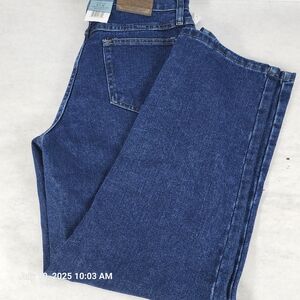 Wrangler Blue Straight Jeans Classic Denim Style
